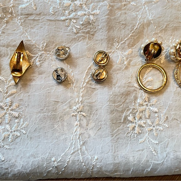 Elegant Gold-toned and Silver-toned Women's Clip Earrings Set. - Picture 4 of 8